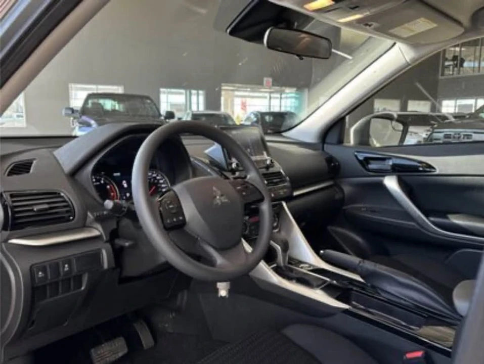 2026 Mitsubishi Eclipse Cross - Image 4 of 4