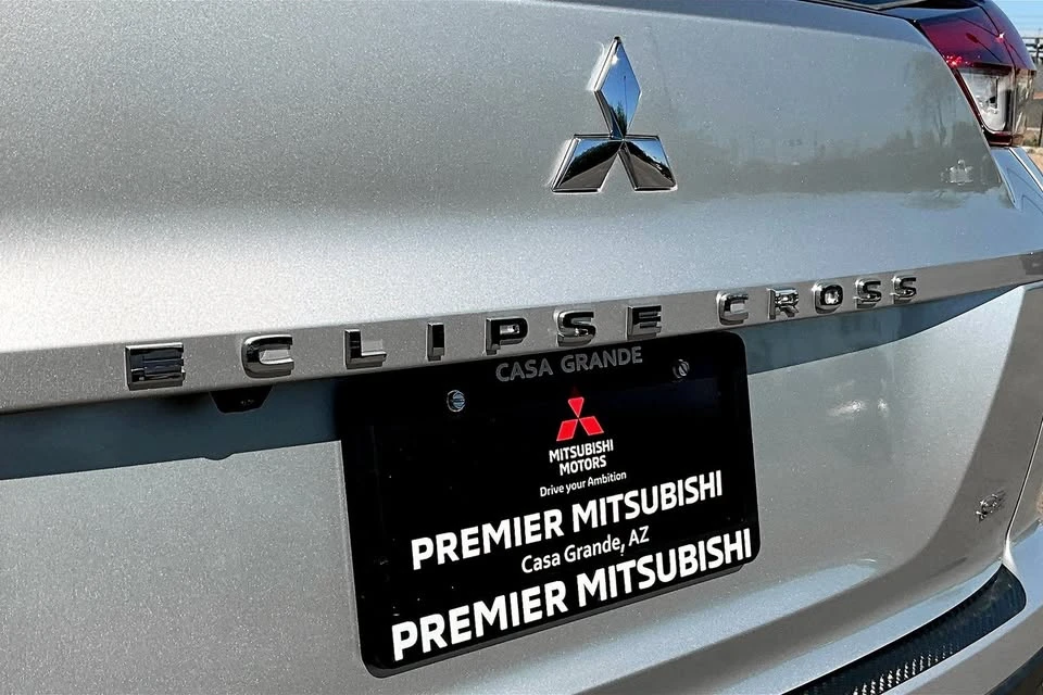 2026 Mitsubishi Eclipse Cross - Image 9 of 13