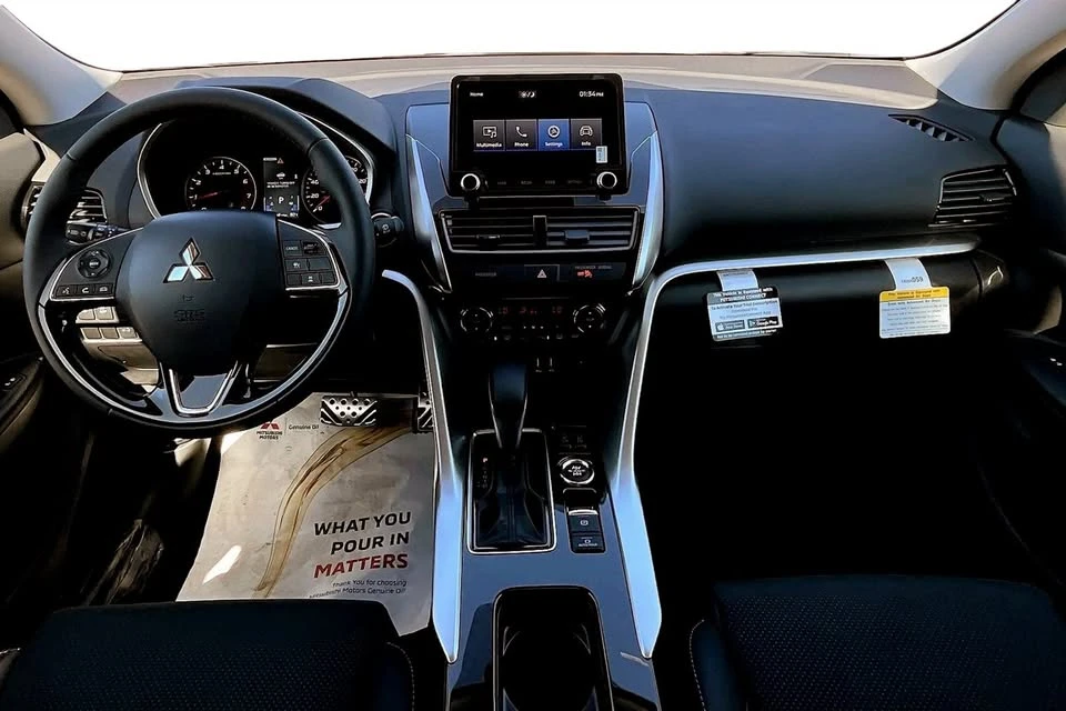 2026 Mitsubishi Eclipse Cross - Image 5 of 13