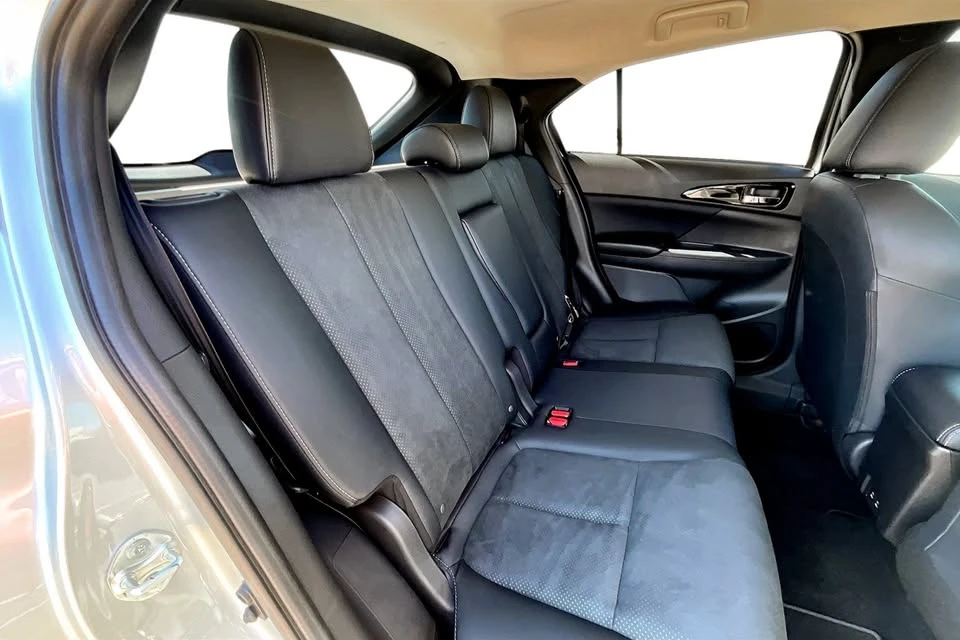 2026 Mitsubishi Eclipse Cross - Image 10 of 13