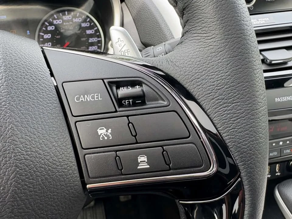 2026 Mitsubishi Eclipse Cross - Image 15 of 20