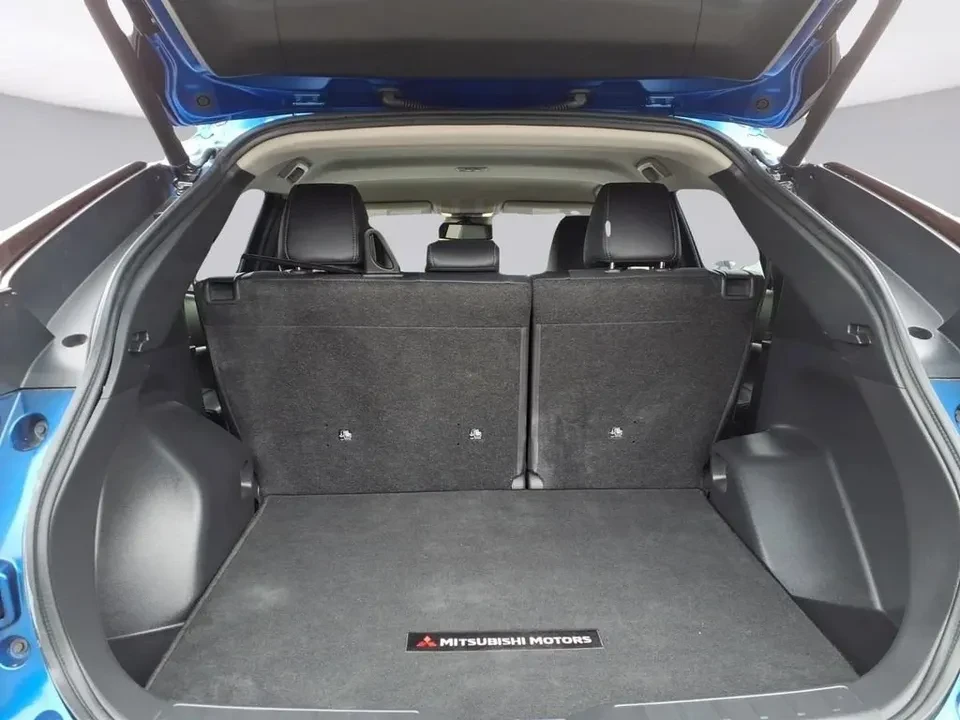 2026 Mitsubishi Eclipse Cross - Image 12 of 20