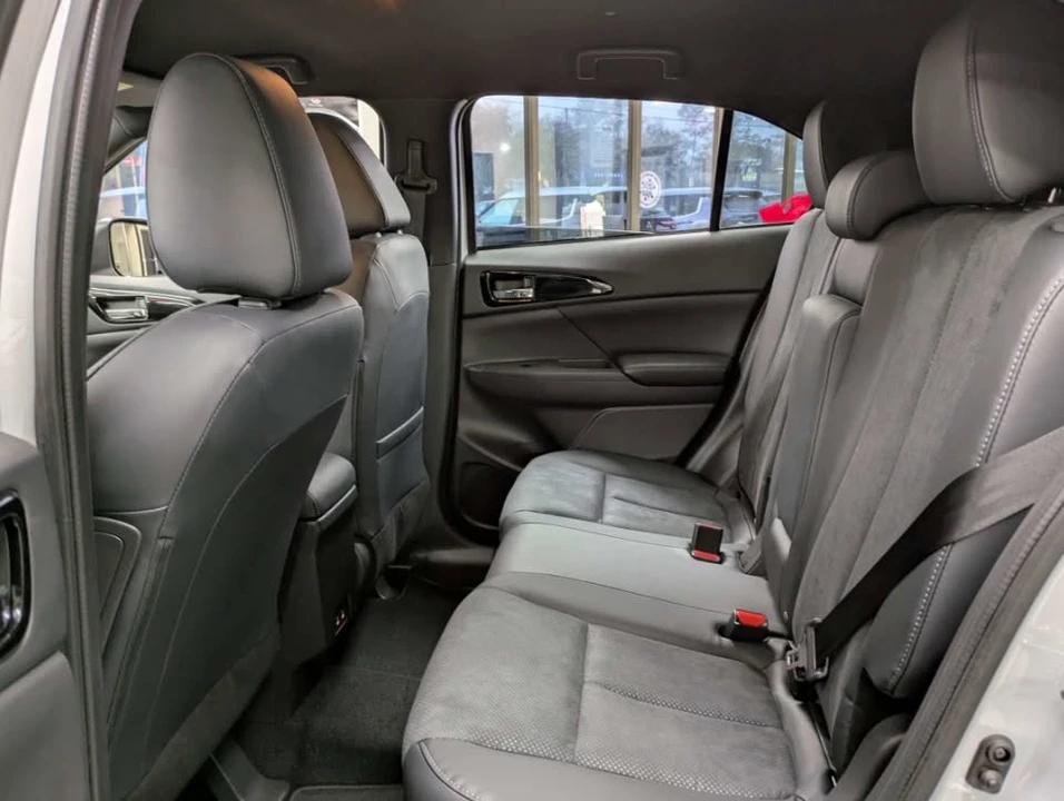 2026 Mitsubishi Eclipse Cross - Image 7 of 11