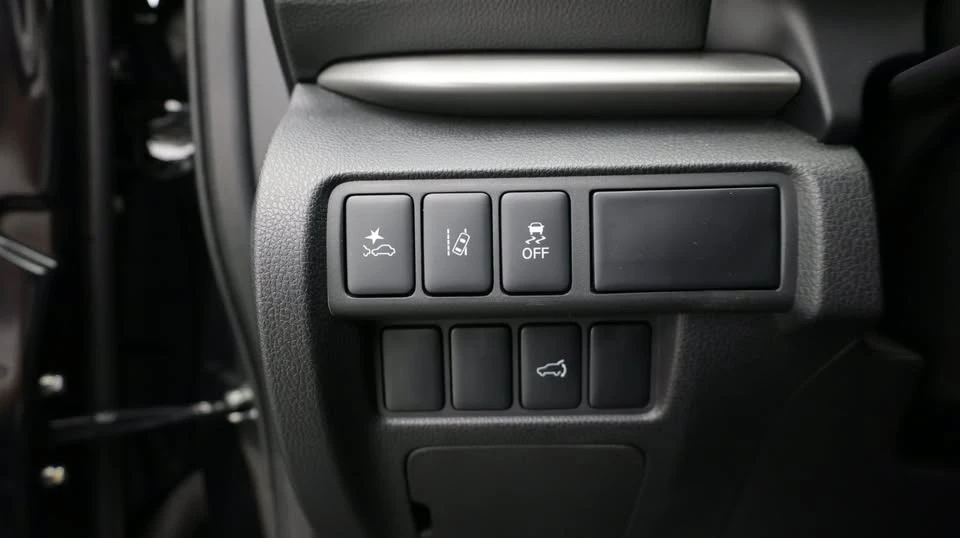 2026 Mitsubishi Eclipse Cross - Image 15 of 20