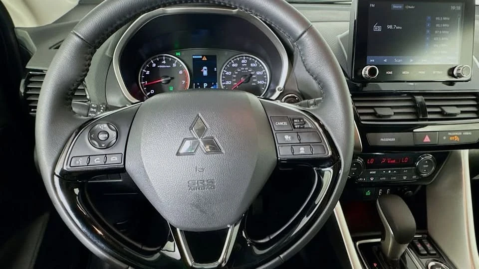 2026 Mitsubishi Eclipse Cross - Image 7 of 20