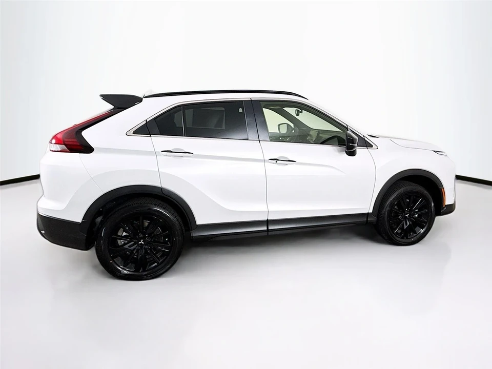 2026 Mitsubishi Eclipse Cross - Image 8 of 21