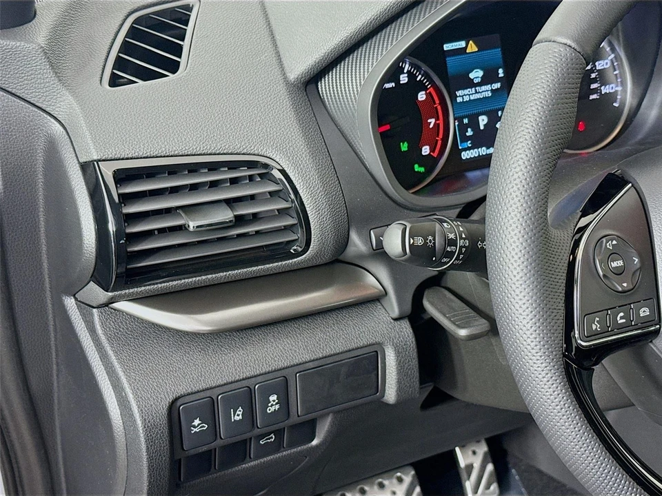 2026 Mitsubishi Eclipse Cross - Image 10 of 21