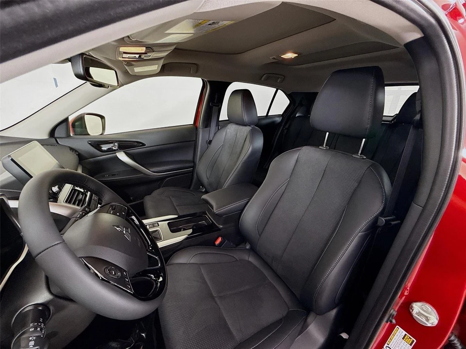 2026 Mitsubishi Eclipse Cross - Image 19 of 21