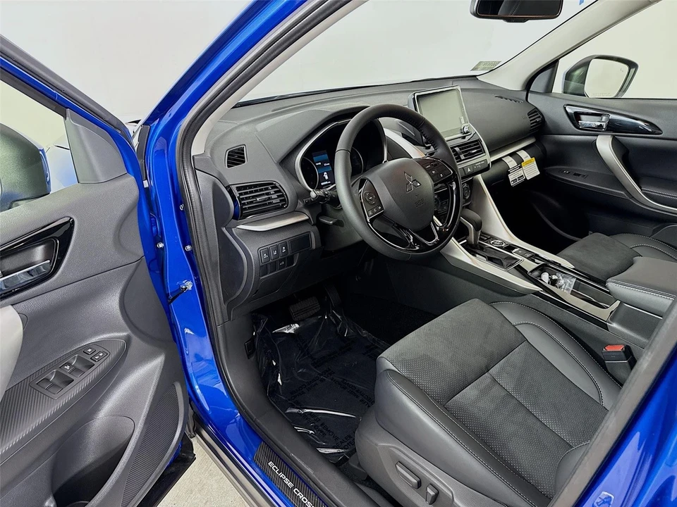 2026 Mitsubishi Eclipse Cross - Image 9 of 21