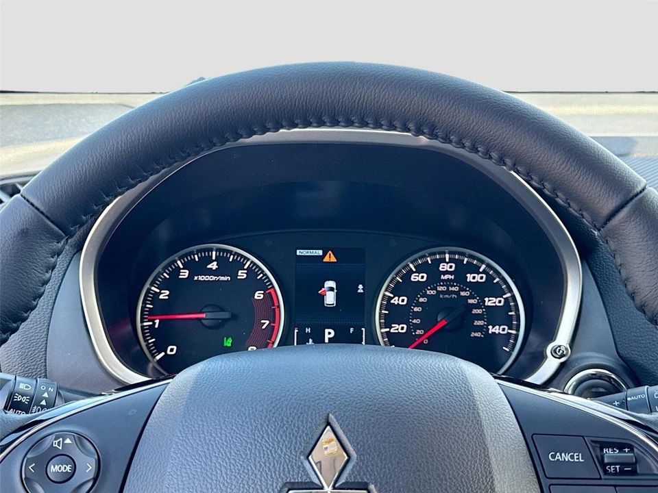 2026 Mitsubishi Eclipse Cross - Image 12 of 21