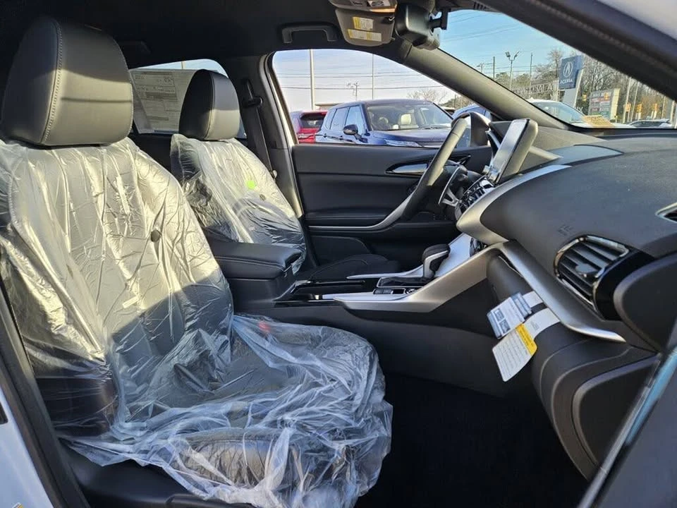 2026 Mitsubishi Eclipse Cross - Image 12 of 14