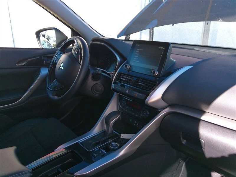 2026 Mitsubishi Eclipse Cross - Image 15 of 20