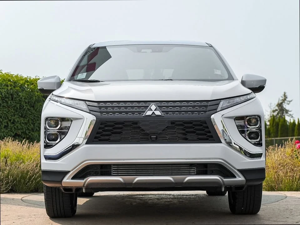 2026 Mitsubishi Eclipse Cross - Image 3 of 20