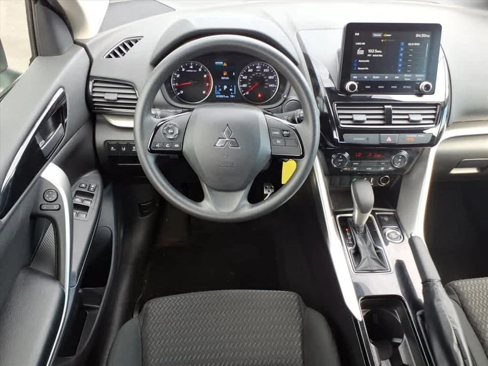 2026 Mitsubishi Eclipse Cross - Image 4 of 6