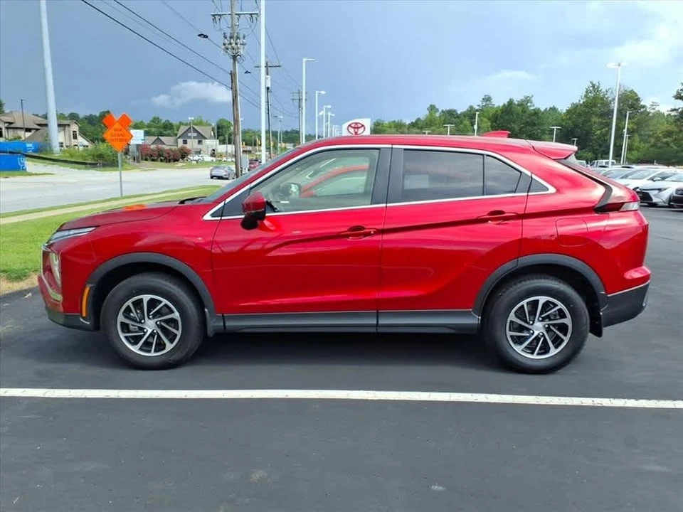 2026 Mitsubishi Eclipse Cross - Image 2 of 6