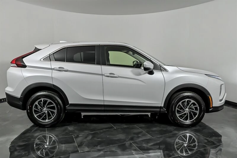 2026 Mitsubishi Eclipse Cross - Image 10 of 28