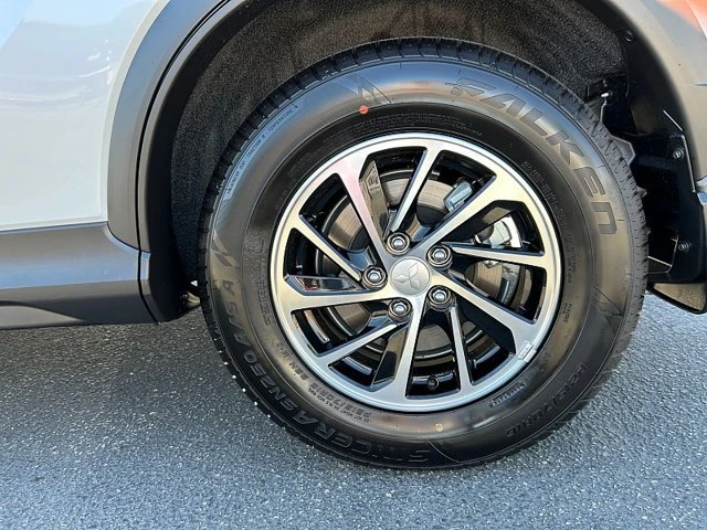 2026 Mitsubishi Eclipse Cross - Image 14 of 20