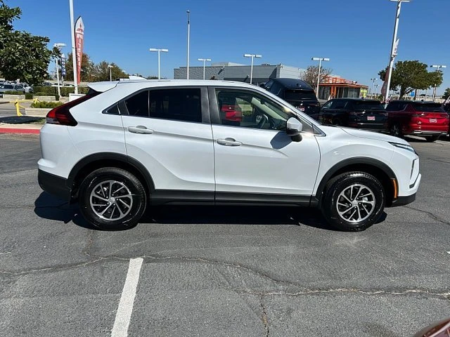 2026 Mitsubishi Eclipse Cross - Image 11 of 20
