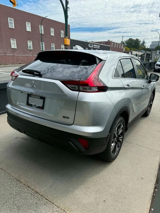 2026 Mitsubishi Eclipse Cross - Image 6 of 13