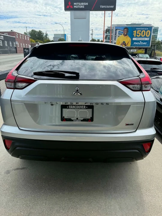 2026 Mitsubishi Eclipse Cross - Image 5 of 13