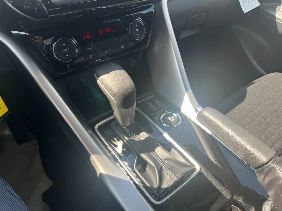 2026 Mitsubishi Eclipse Cross - Image 14 of 18