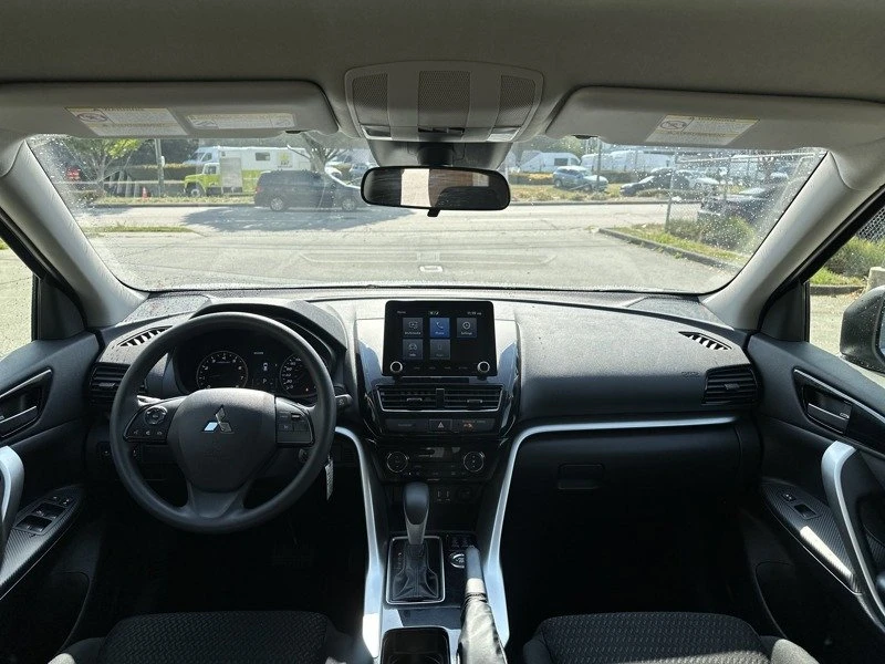 2026 Mitsubishi Eclipse Cross - Image 9 of 12