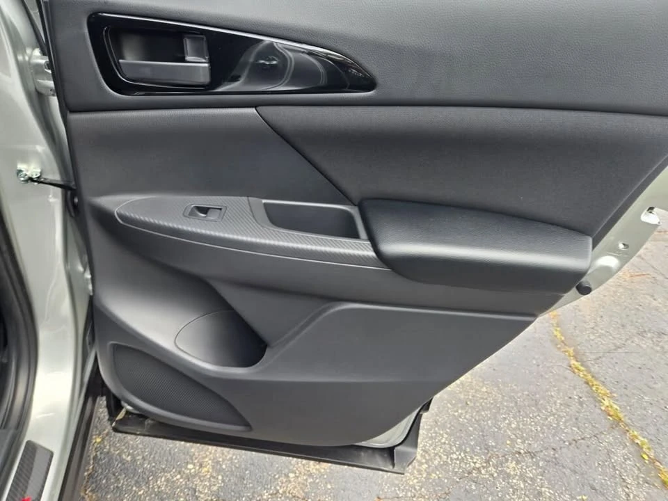 2026 Mitsubishi Eclipse Cross - Image 8 of 20