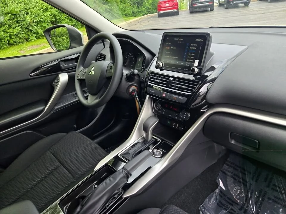 2026 Mitsubishi Eclipse Cross - Image 5 of 20
