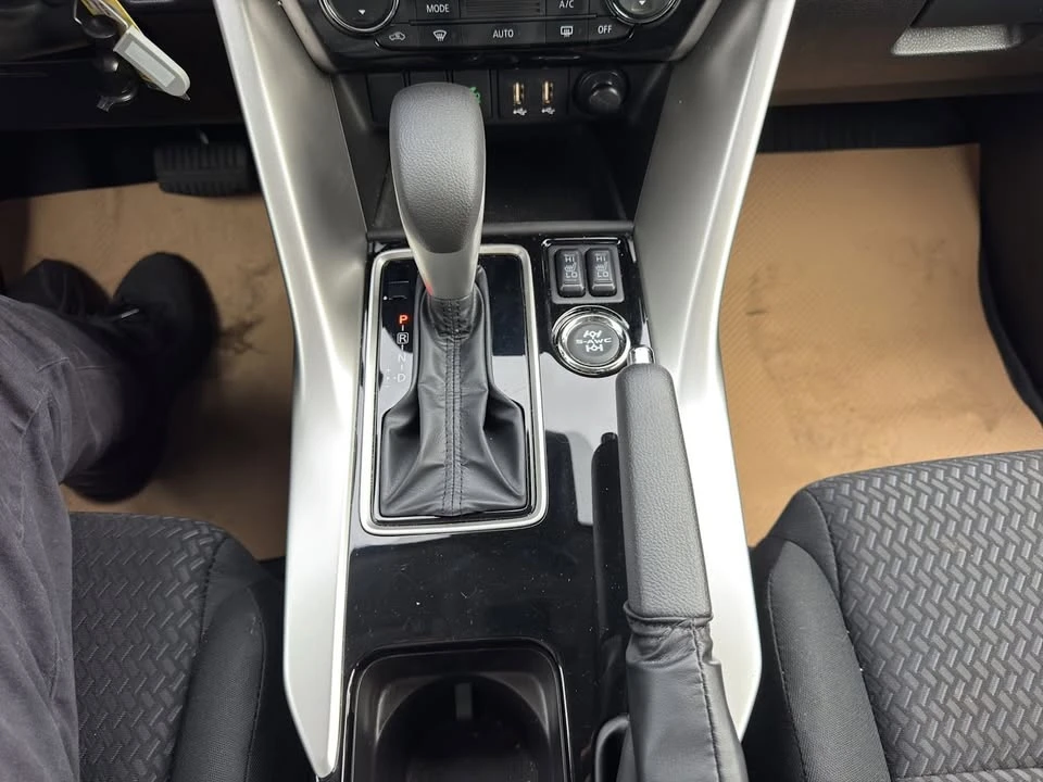 2026 Mitsubishi Eclipse Cross - Image 14 of 19