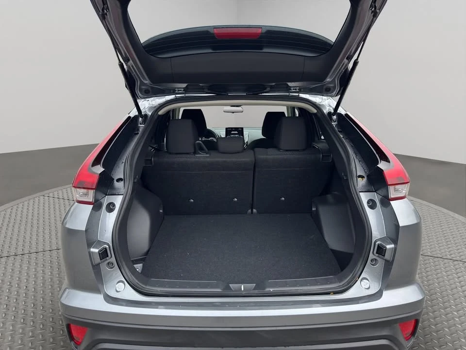 2026 Mitsubishi Eclipse Cross - Image 8 of 19