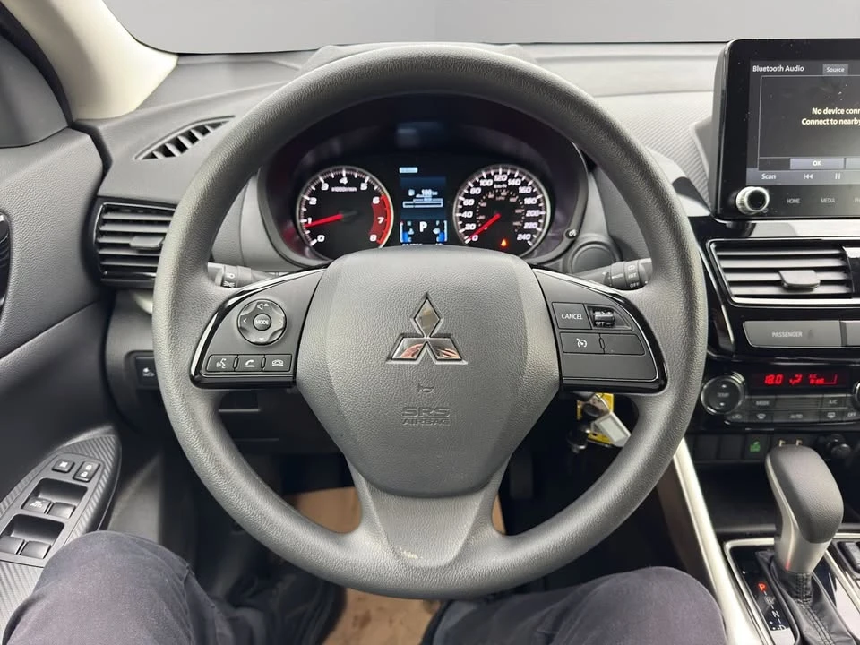 2026 Mitsubishi Eclipse Cross - Image 11 of 19