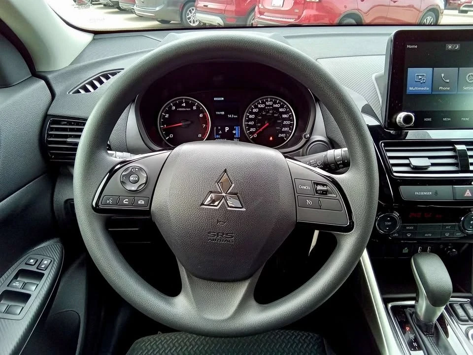 2026 Mitsubishi Eclipse Cross - Image 4 of 12
