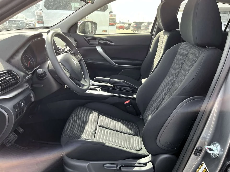 2026 Mitsubishi Eclipse Cross - Image 2 of 12