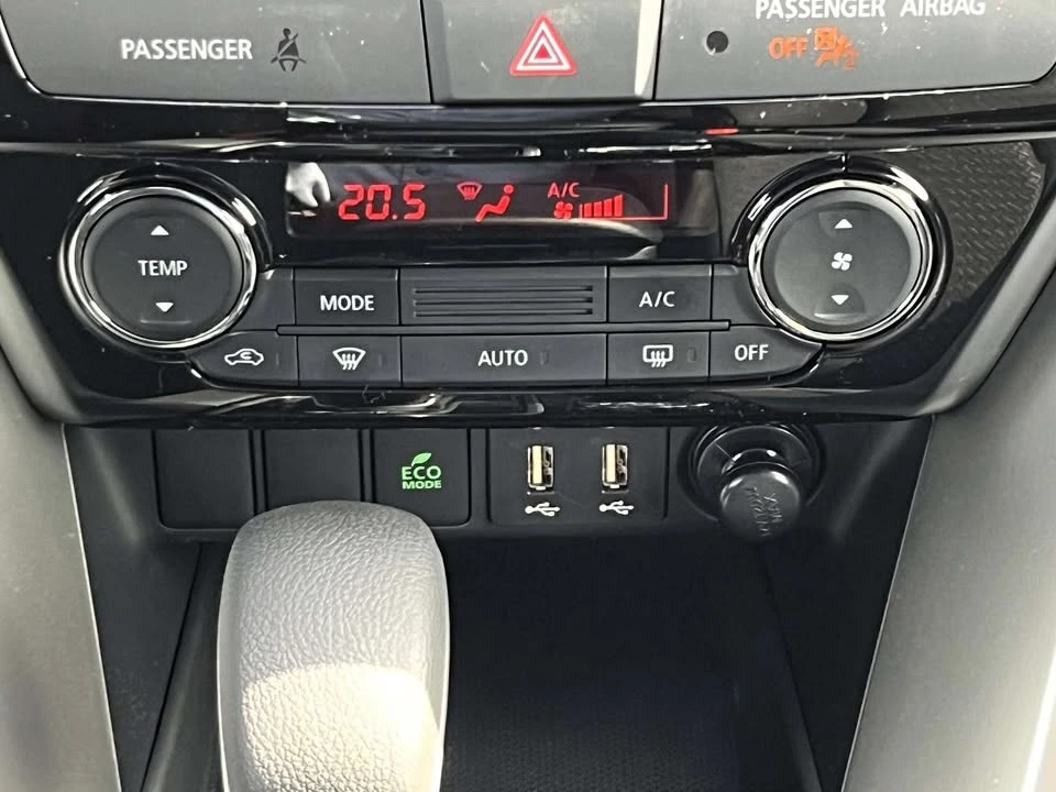 2026 Mitsubishi Eclipse Cross - Image 8 of 12
