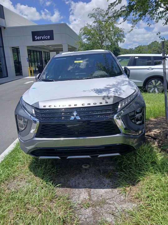2026 Mitsubishi Eclipse Cross - Image 3 of 3