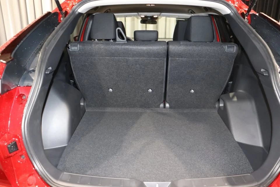 2026 Mitsubishi Eclipse Cross - Image 2 of 12