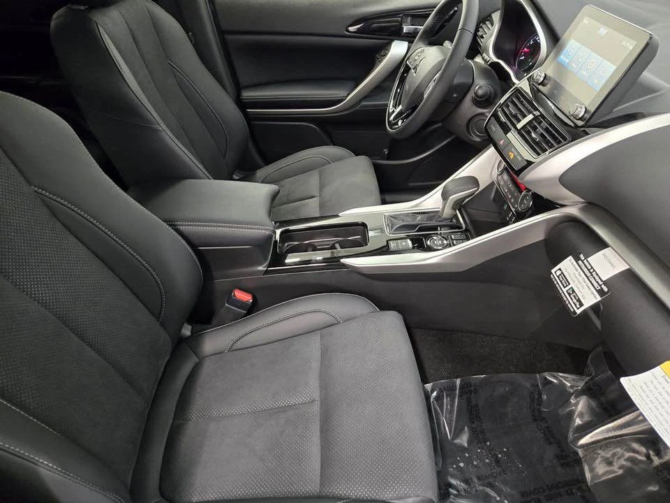 2026 Mitsubishi Eclipse Cross - Image 6 of 13