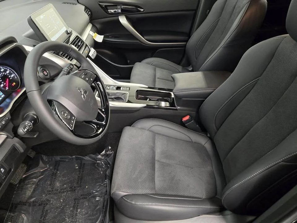 2026 Mitsubishi Eclipse Cross - Image 5 of 13