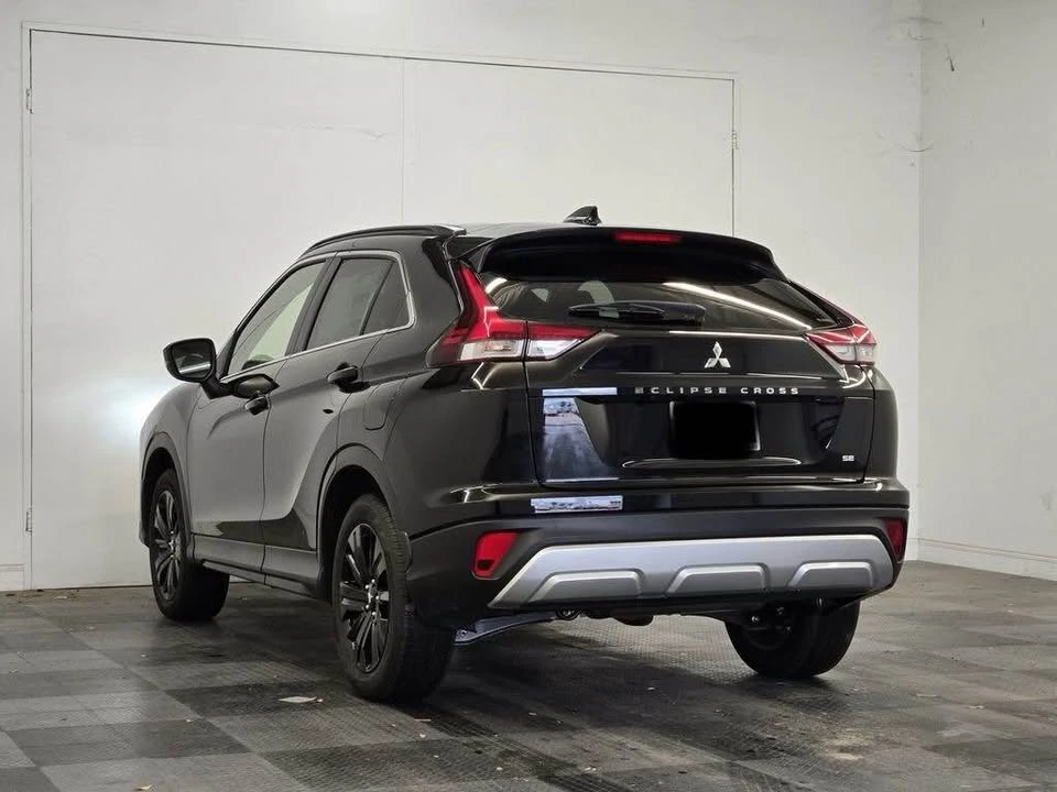2026 Mitsubishi Eclipse Cross - Image 4 of 13