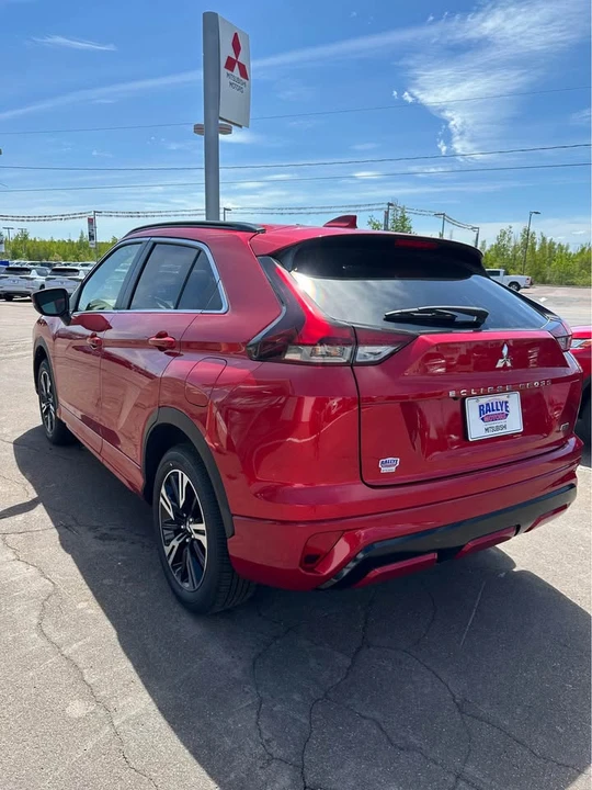 2026 Mitsubishi Eclipse Cross - Image 12 of 13