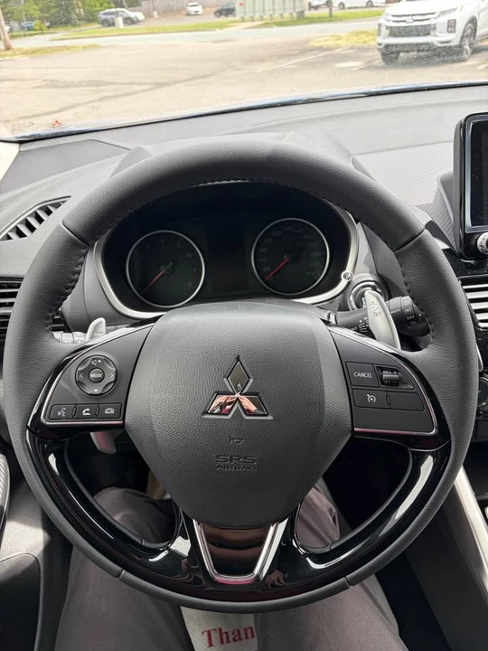 2026 Mitsubishi Eclipse Cross - Image 8 of 13