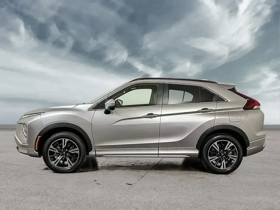 2026 Mitsubishi Eclipse Cross - Image 3 of 5