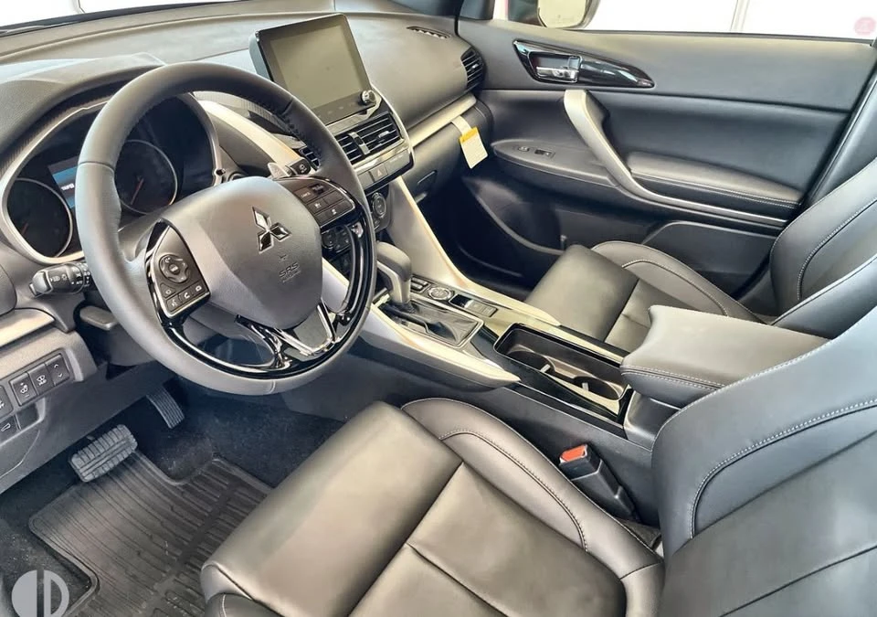 2026 Mitsubishi Eclipse Cross - Image 8 of 14