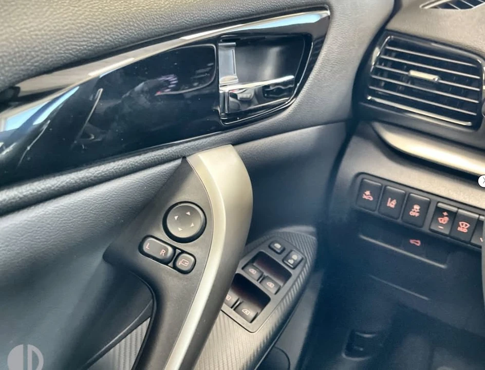 2026 Mitsubishi Eclipse Cross - Image 9 of 14