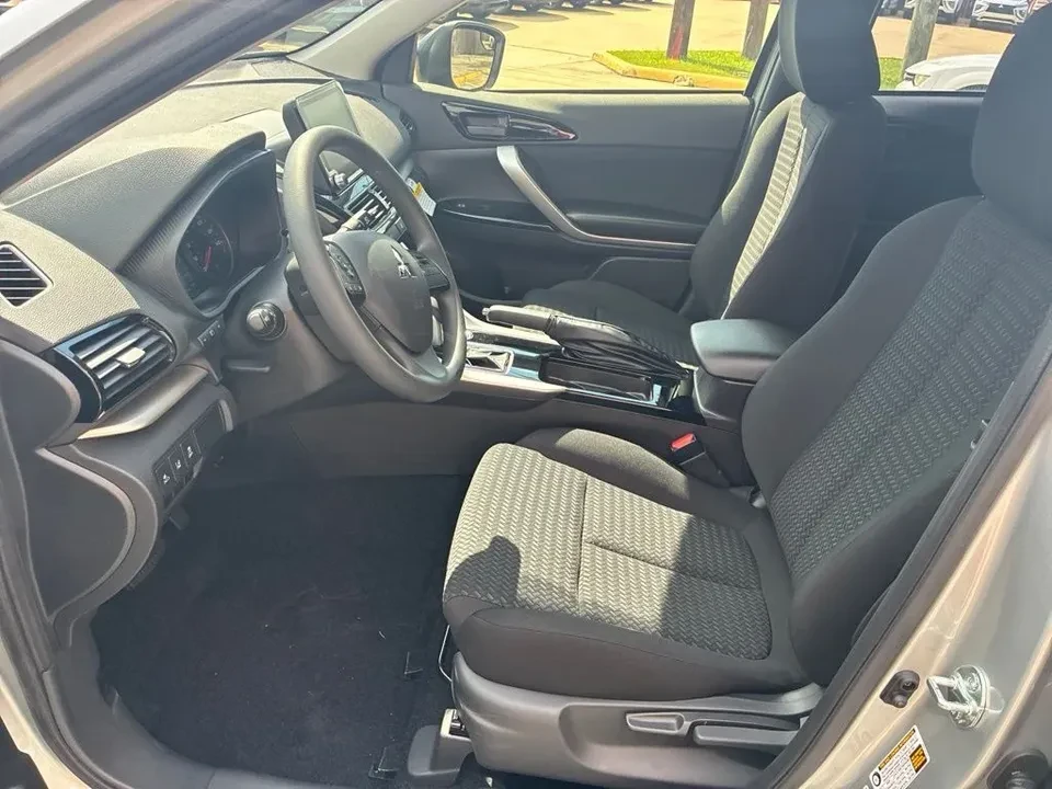 2026 Mitsubishi Eclipse Cross - Image 2 of 9