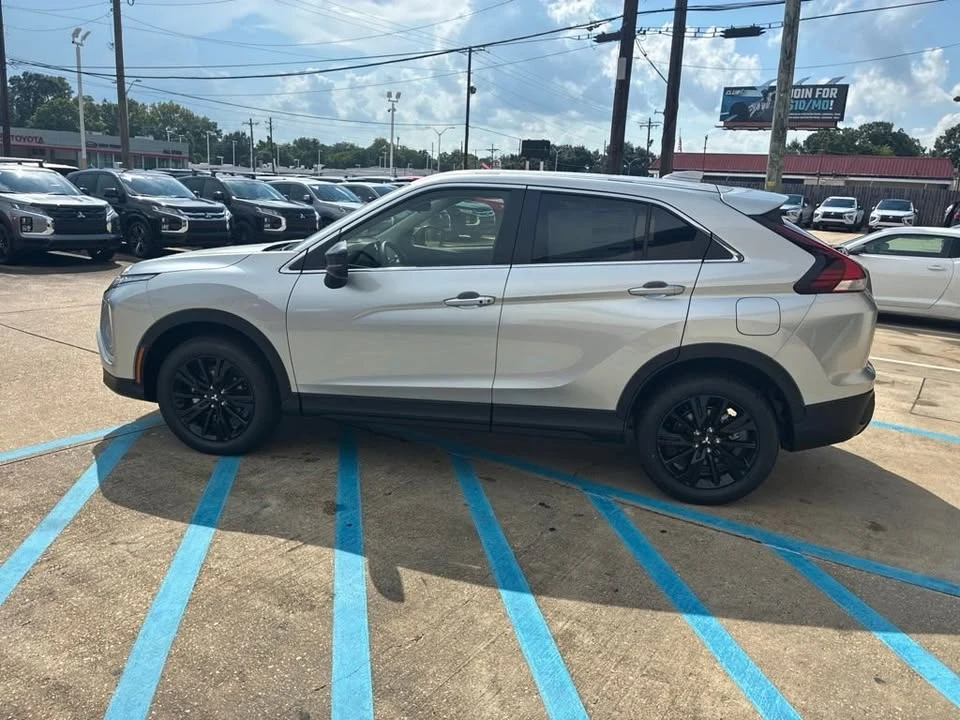 2026 Mitsubishi Eclipse Cross - Image 8 of 9