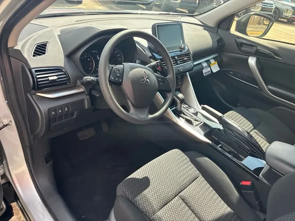 2026 Mitsubishi Eclipse Cross - Image 3 of 9