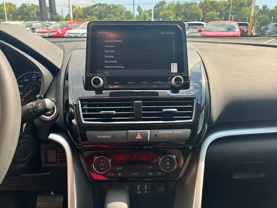 2026 Mitsubishi Eclipse Cross - Image 4 of 9