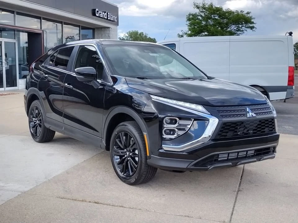2026 Mitsubishi Eclipse Cross - Image 12 of 20