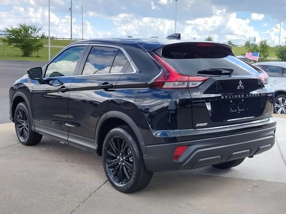 2026 Mitsubishi Eclipse Cross - Image 17 of 20